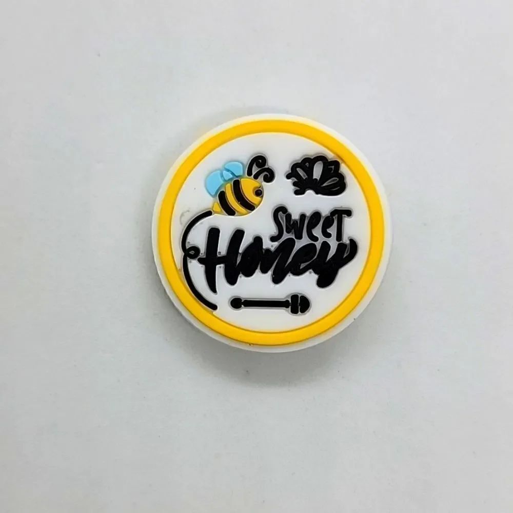 🎈5/$10🎈 PATCHES..CROC CHARMS.. honey bee..